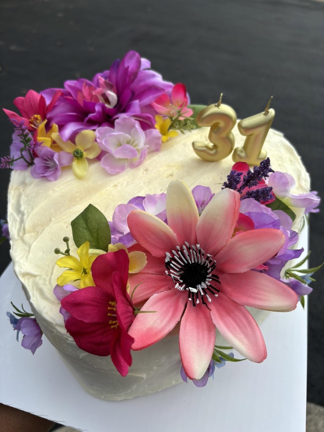 A floral-piped celebration cake